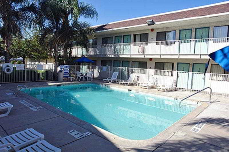 Motel 6-Bakersfield, Ca - Airport Εξωτερικό φωτογραφία