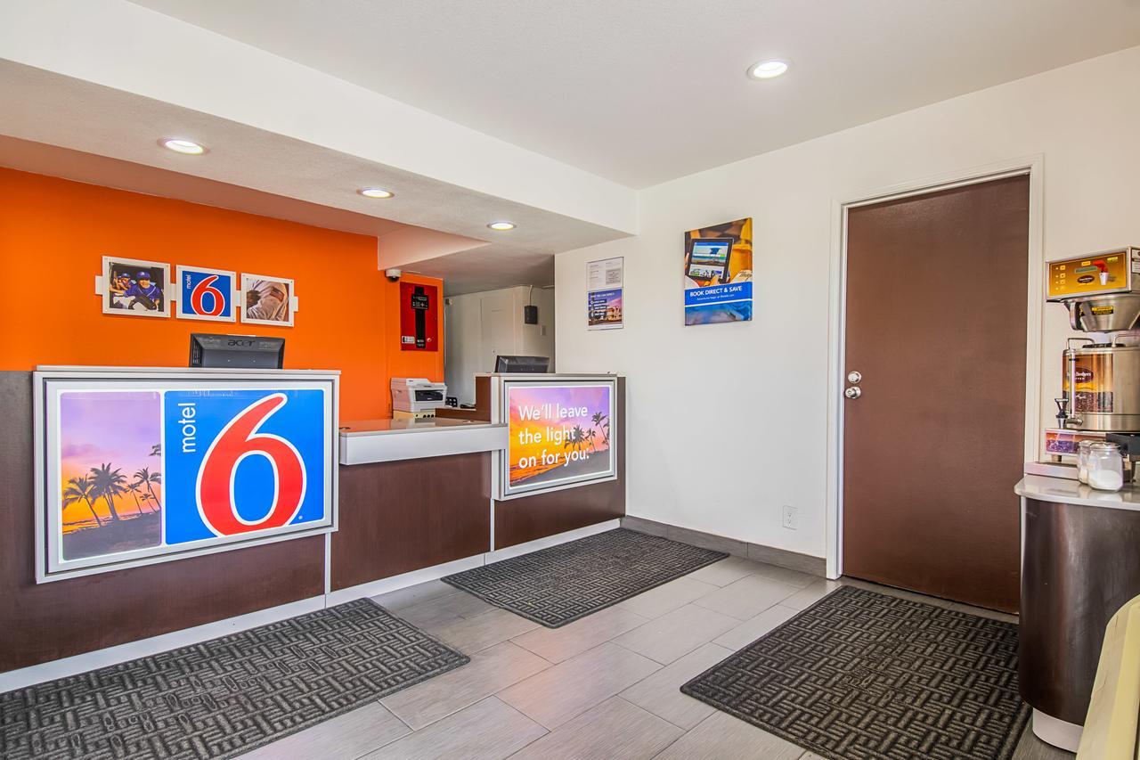 Motel 6-Bakersfield, Ca - Airport Εξωτερικό φωτογραφία
