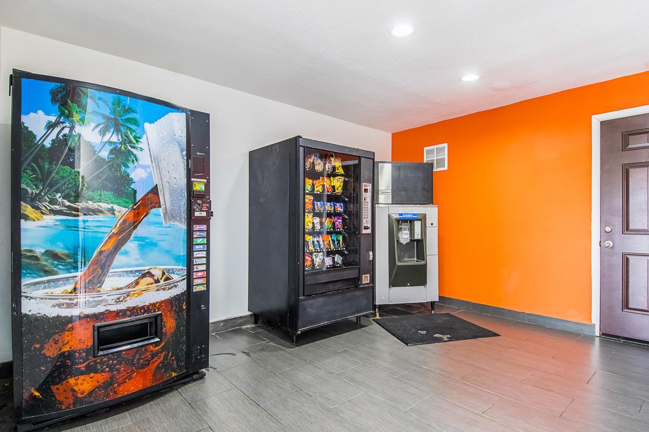 Motel 6-Bakersfield, Ca - Airport Εξωτερικό φωτογραφία