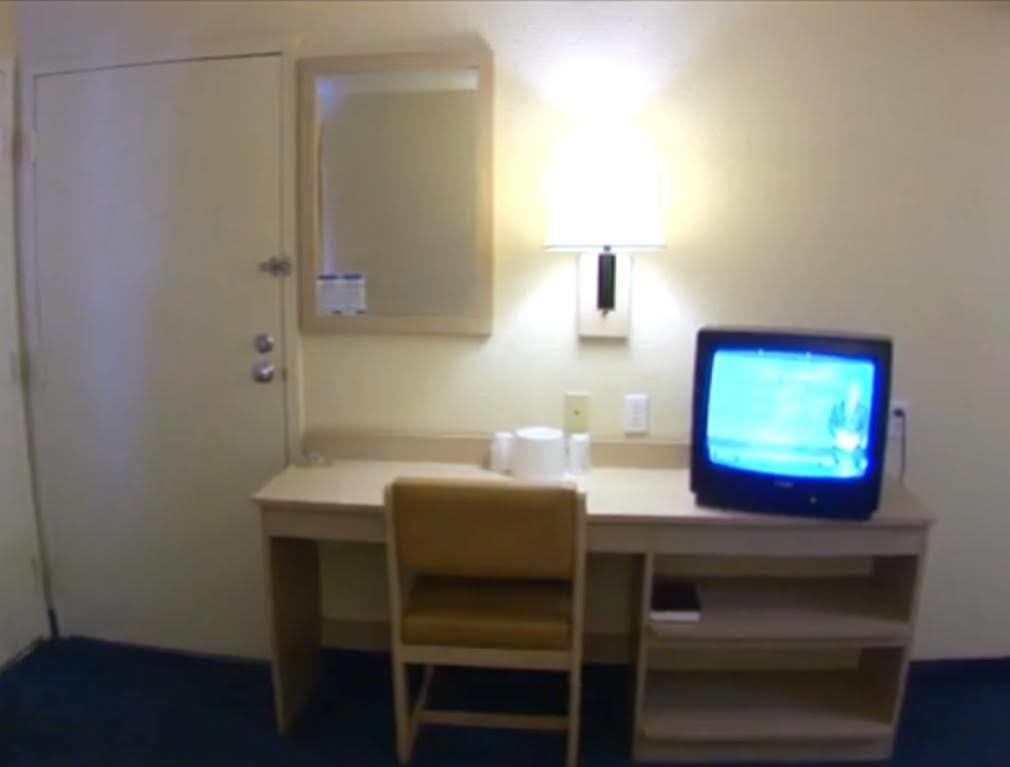 Motel 6-Bakersfield, Ca - Airport Εξωτερικό φωτογραφία