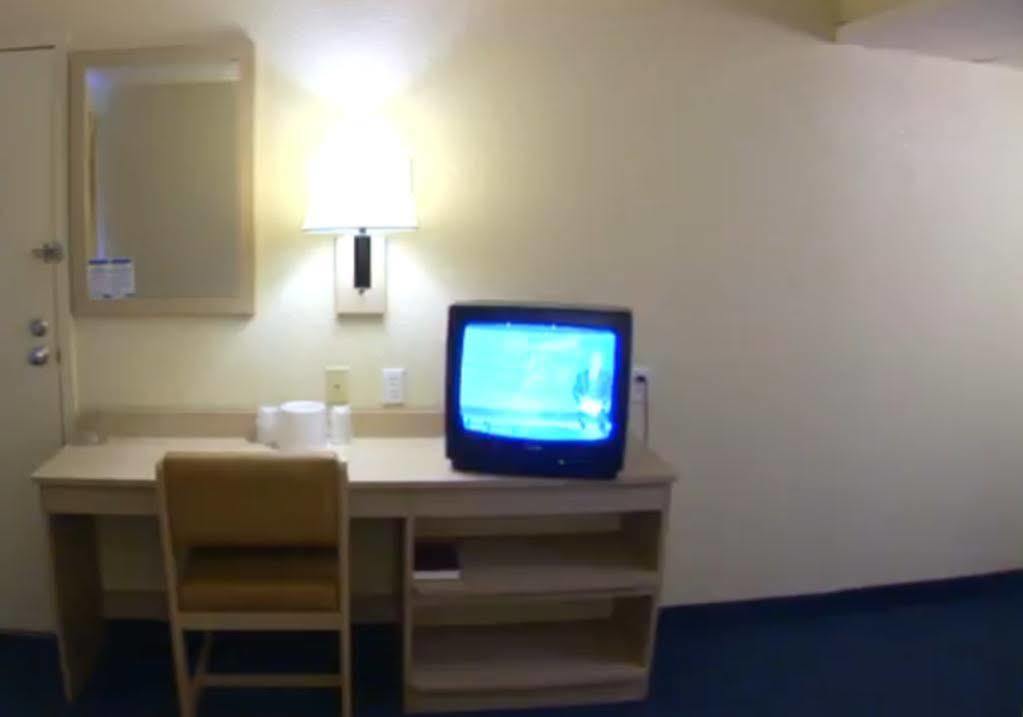 Motel 6-Bakersfield, Ca - Airport Εξωτερικό φωτογραφία