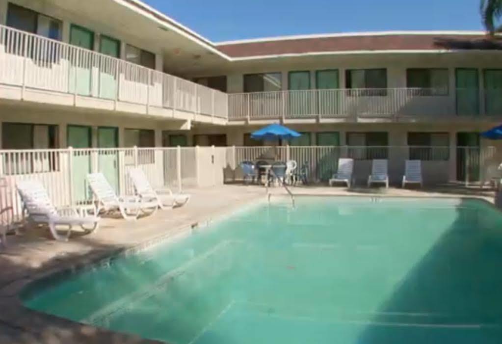 Motel 6-Bakersfield, Ca - Airport Εξωτερικό φωτογραφία