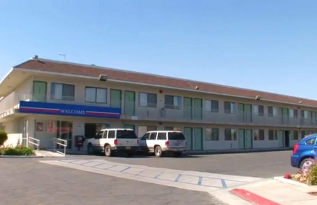 Motel 6-Bakersfield, Ca - Airport Εξωτερικό φωτογραφία
