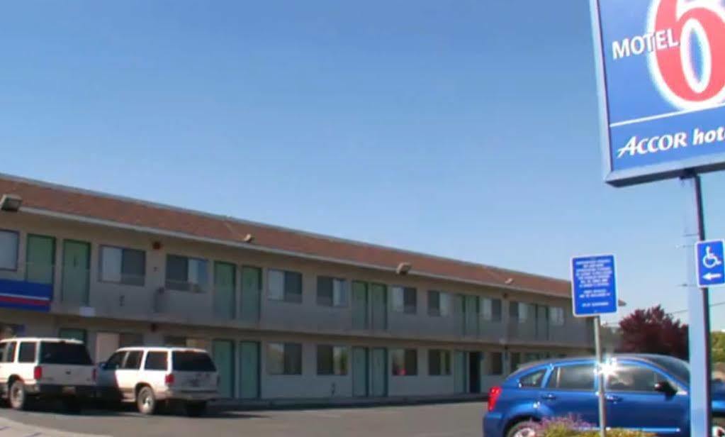 Motel 6-Bakersfield, Ca - Airport Εξωτερικό φωτογραφία