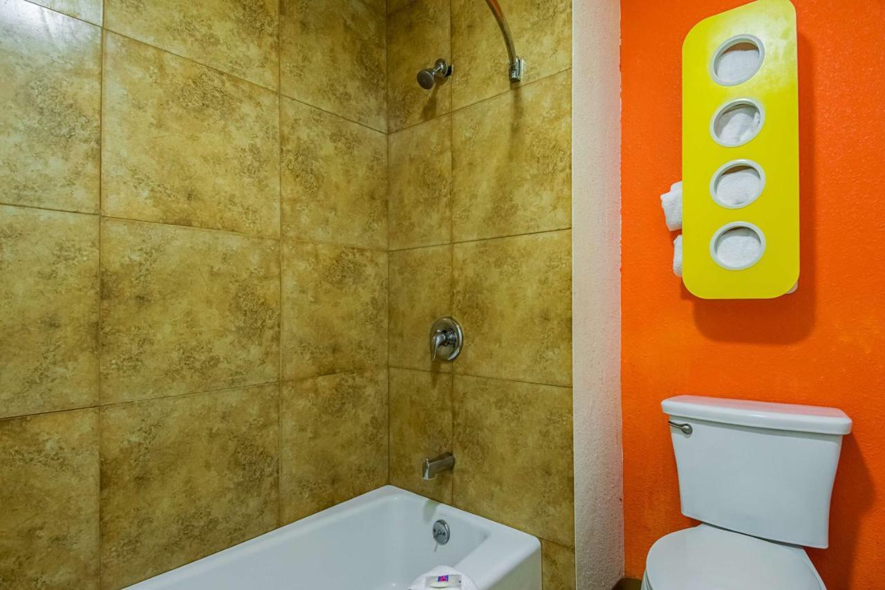 Motel 6-Bakersfield, Ca - Airport Εξωτερικό φωτογραφία