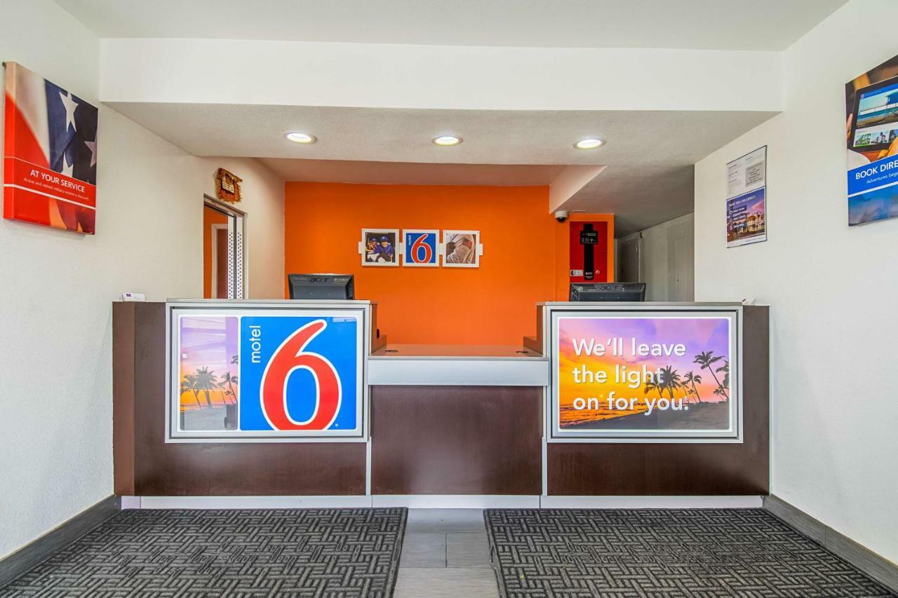 Motel 6-Bakersfield, Ca - Airport Εξωτερικό φωτογραφία